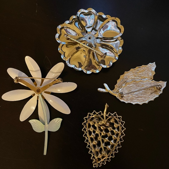 Vintage Pins (cluster) - Picture 3 of 6